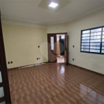 Casa para alugar com 4 quartos, sendo 1 suíte, em Vila Judite, Itapetininga, SP