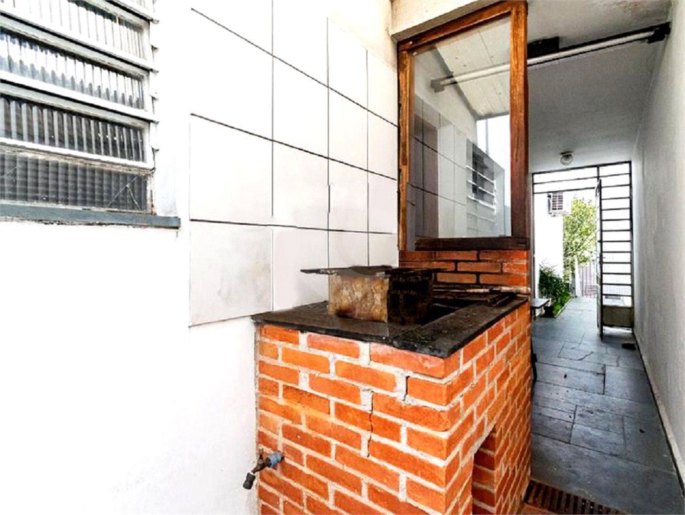 Casa à venda com 4 quartos, sendo 2 suítes, em Indianópolis, São Paulo, SP