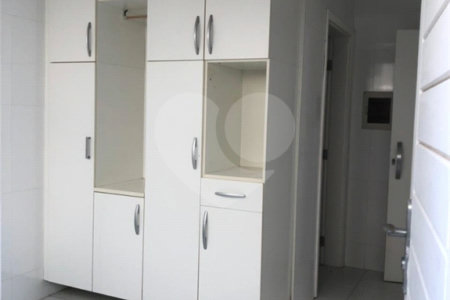 Casa à venda ou para alugar com 3 suítes no condomínio Jardim Vila Paradiso, Indaiatuba - SP