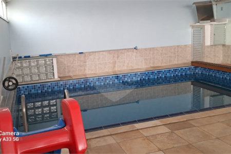 Casa à venda com 5 quartos, sendo 4 suítes,  em Jardim Armênia, Mogi das Cruzes, SP