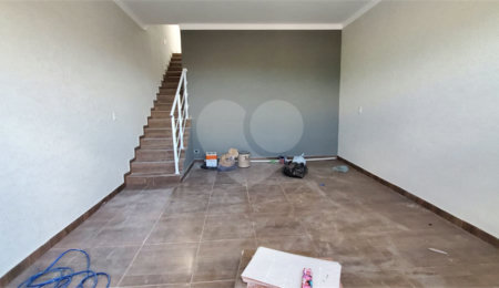 Casa à venda com 2 quartos, sendo 1 suíte,  em Jardim Imperial, Atibaia, SP