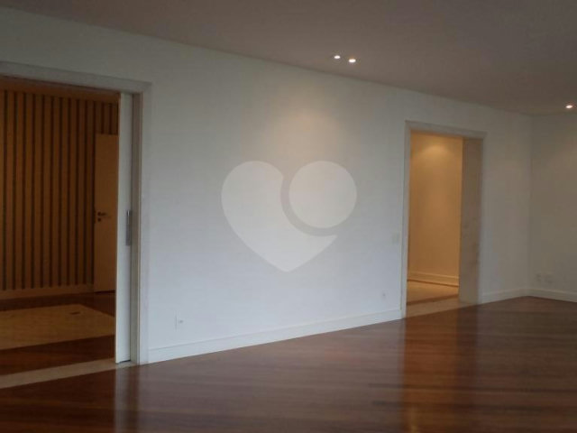 Apartamento para alugar com 4 suítes em Alto da Boa Vista, São Paulo, SP
