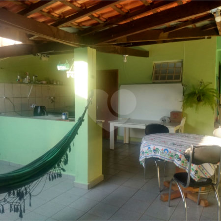 Casa à venda com 2 quartos em Vila Grace, Itapetininga, SP