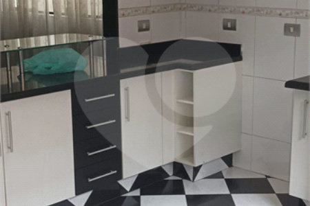 Sobrado à venda com 3 quartos, sendo 1 suíte, em Jabaquara, São Paulo, SP