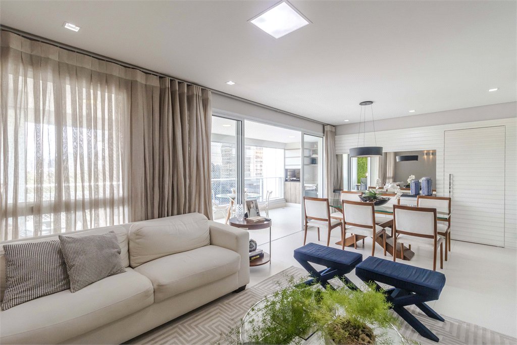 Apartamento à venda com 3 suítes em Brooklin, São Paulo, SP