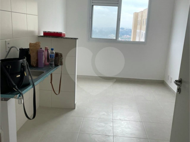 Apartamento à venda com 2 quartos em Cidade Tiradentes, São Paulo, SP