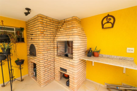 Casa à venda com 4 quartos, sendo 1 suíte, em Jardim Franca, São Paulo, SP
