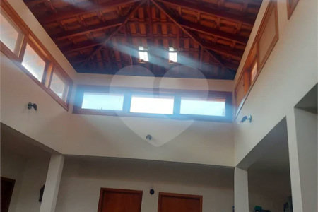Casa à venda com 4 suítes no condomínio Parque dos Resedas, Itupeva - SP