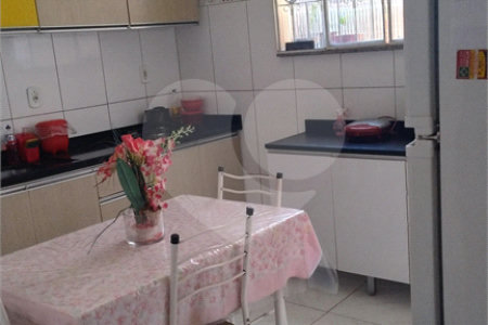 Casa à venda com 2 quartos em Campo Grande, Rio de Janeiro, RJ