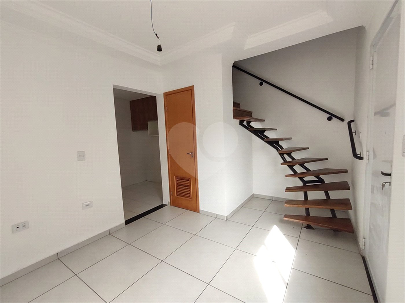 Casa para alugar com 2 suítes no condomínio Residencial Atucuri, São Paulo - SP