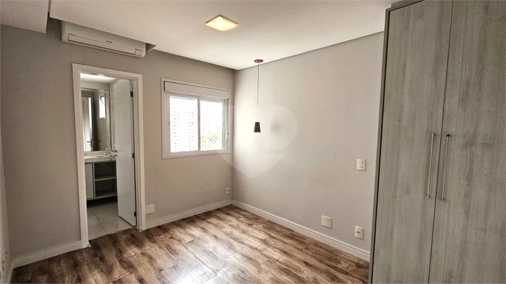 Apartamento à venda com 2 quartos, sendo 1 suíte, em Campo Belo, São Paulo, SP