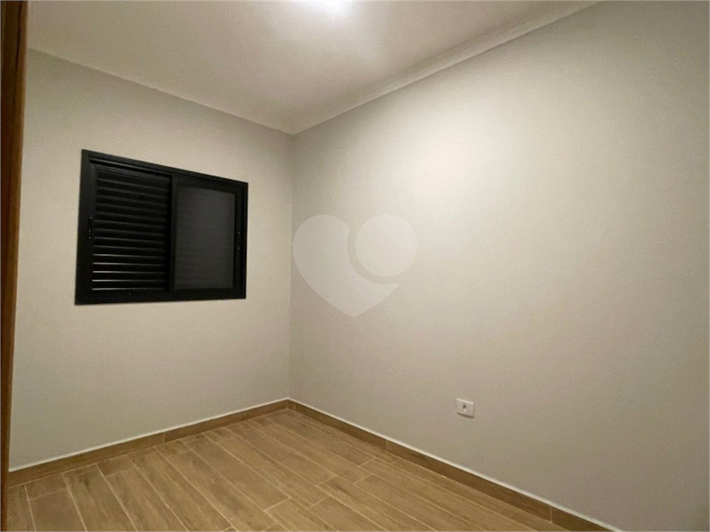 Casa de Vila à venda com 2 quartos, sendo 1 suíte, em Cajuru do Sul, Sorocaba, SP