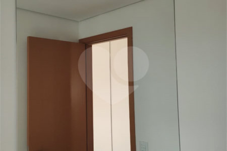 Casa à venda com 3 quartos, sendo 1 suíte, no condomínio The Park View, Indaiatuba - SP
