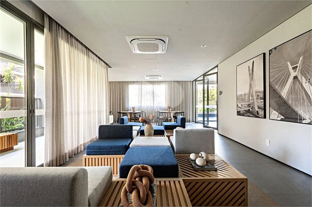 Apartamento à venda com 3 suítes em Campo Belo, São Paulo, SP