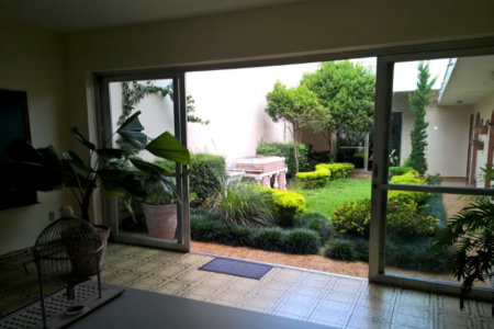 Sobrado à venda com 4 quartos, sendo 2 suítes, em Saúde, São Paulo, SP