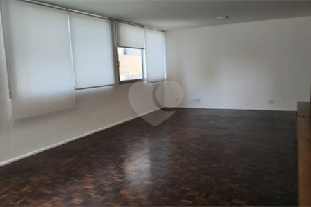 Apartamento à venda ou para alugar com 3 quartos, sendo 1 suíte, em Itaim Bibi, São Paulo, SP