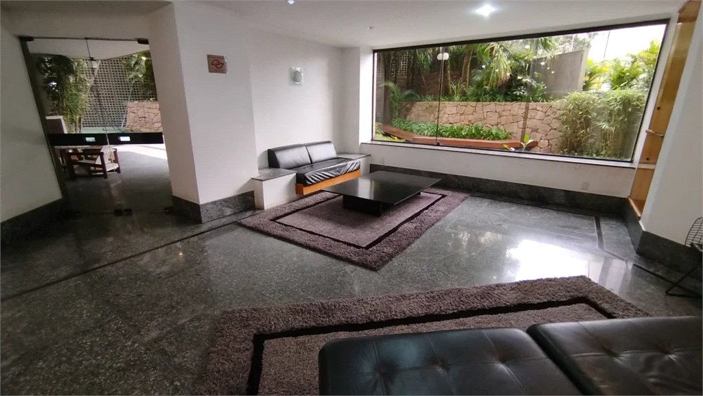 Duplex para alugar com 3 suítes em Real Parque, São Paulo, SP
