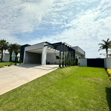 Casa à venda com 4 quartos, sendo 3 suítes, no condomínio Vilagio Ipanema 1, Araçoiaba da Serra - SP