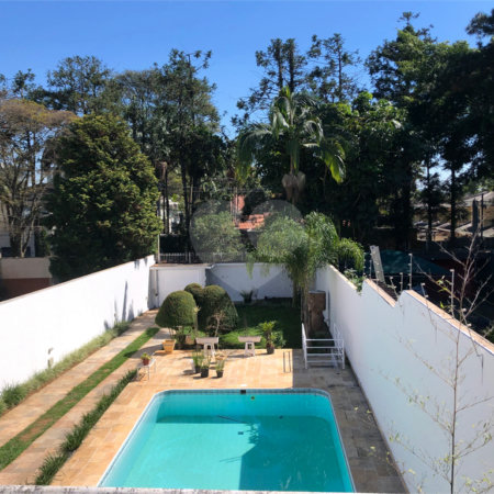 Sobrado à venda com 4 quartos, sendo 2 suítes,  em Alto da Boa Vista, São Paulo, SP