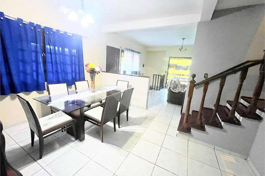 Casa à venda com 3 quartos, sendo 1 suíte, no condomínio Iara Branca, Mairiporã - SP
