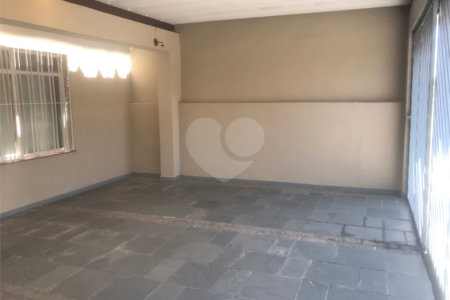Casa à venda com 3 quartos em Vila Hamburguesa, São Paulo, SP