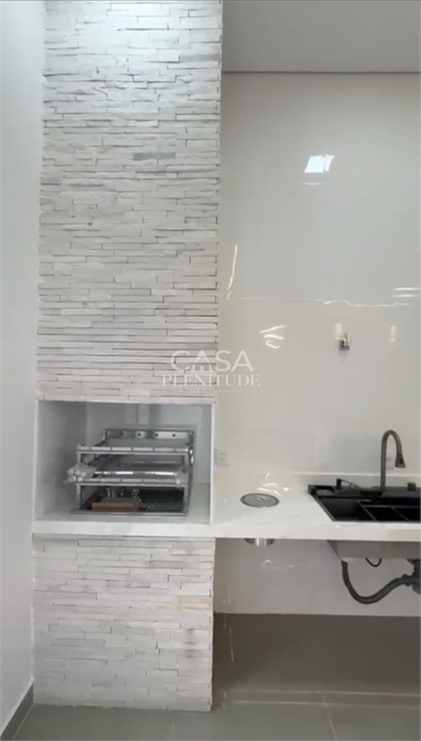 Casa em condomínio à venda com 3 suítes em Wanel Ville, Sorocaba, SP