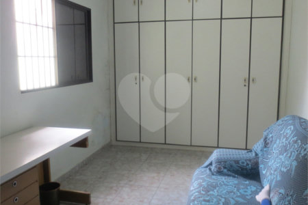 Casa Térrea à venda com 4 quartos, sendo 1 suíte, em Parque Imperial, São Paulo, SP