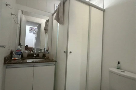 Casa à venda com 3 quartos, sendo 1 suíte, no condomínio Vila das Cores, São Paulo - SP