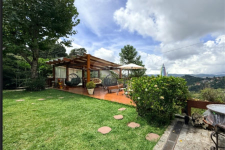 Casa à venda com 4 suítes em Vila Natal, Campos do Jordão, SP