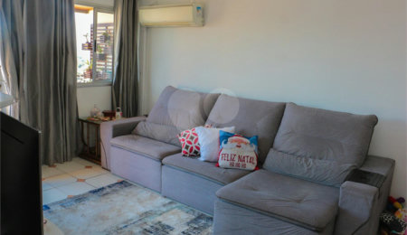 Apartamento à venda com 3 quartos, sendo 1 suíte,  em Vila Gomes, São Paulo, SP