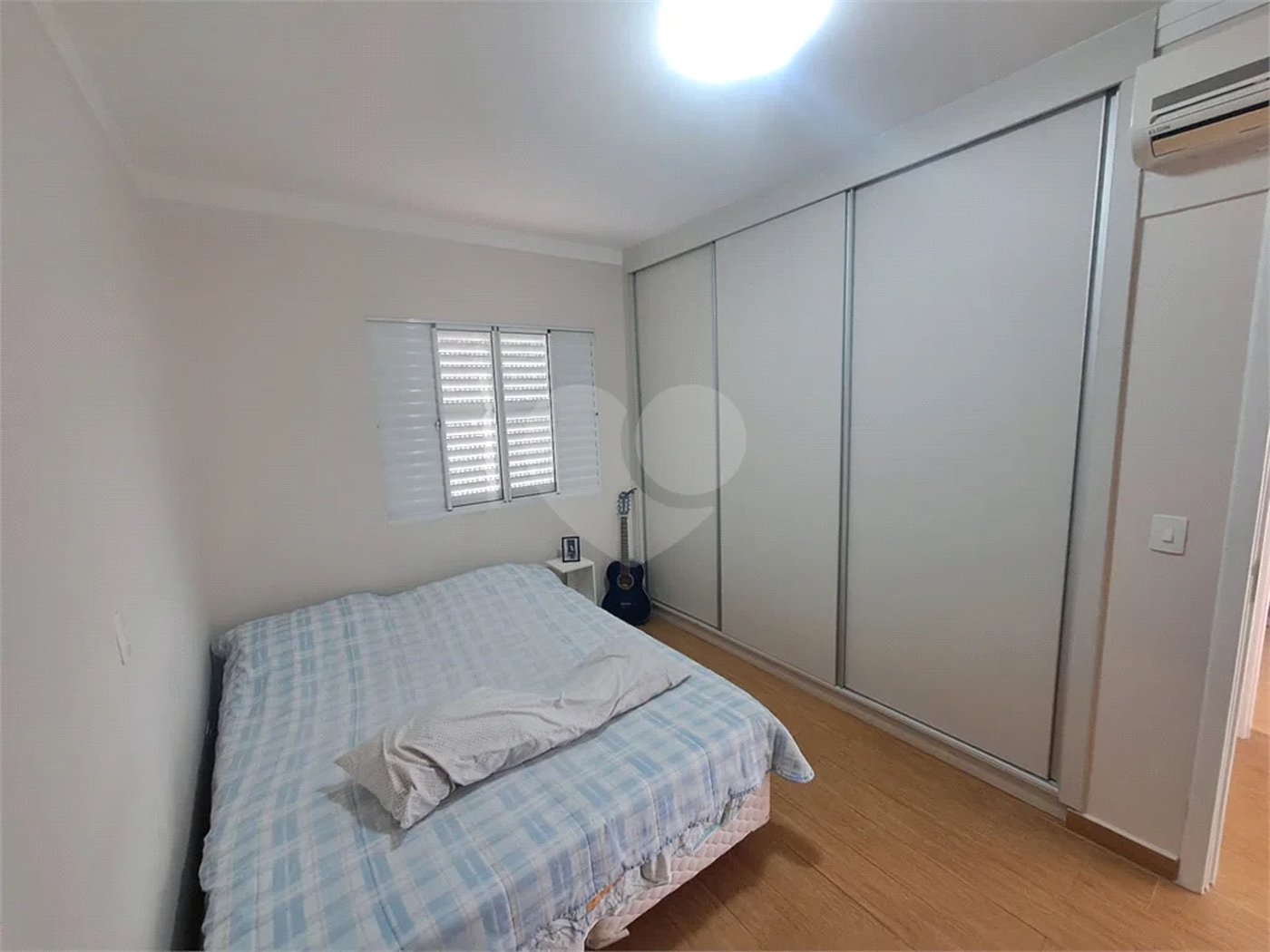 Linda Casa 3 dormitórios com piscina - R$ 950.000,00
