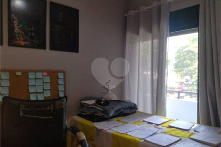 Apartamento à venda com 4 quartos, sendo 2 suítes, em Campo Belo, São Paulo, SP