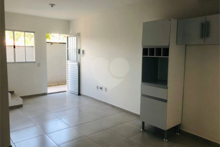 Villagio à venda com 2 quartos em Jardim São Pedro, Mogi das Cruzes, SP