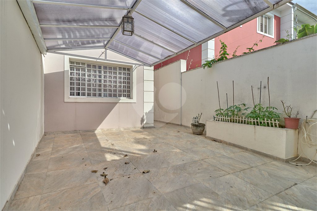 Sobrado à venda com 3 quartos, sendo 1 suíte, em Jardim Prudência, São Paulo, SP