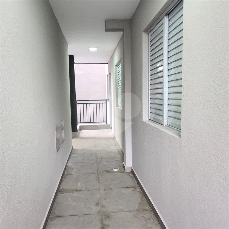 Casa à venda com 2 quartos, sendo 1 suíte, no condomínio Residencial Sanches, São Paulo - SP