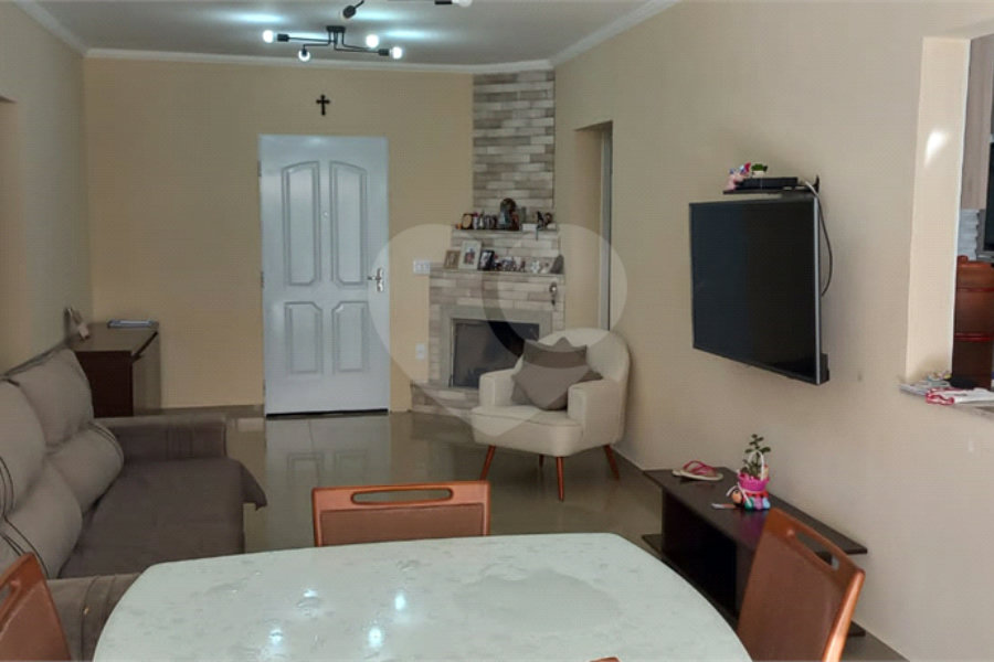 Casa à venda com 3 quartos, sendo 1 suíte, no condomínio Sausalito, Mairiporã - SP