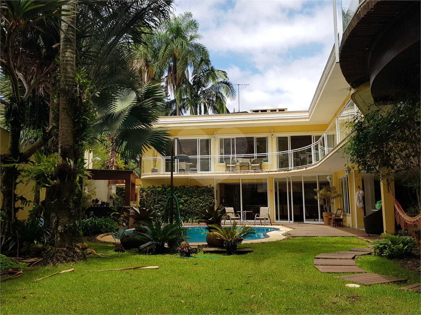 Casa à venda com 5 suítes em Jardim Marajoara, São Paulo, SP