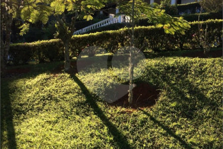Chácara à venda com 8 quartos, sendo 3 suítes, no Centro, Bom Jesus dos Perdões, SP