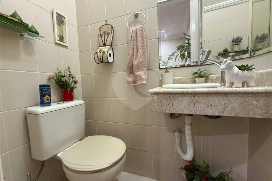 Casa à venda com 2 suítes no condomínio Village Palmas, São Paulo - SP