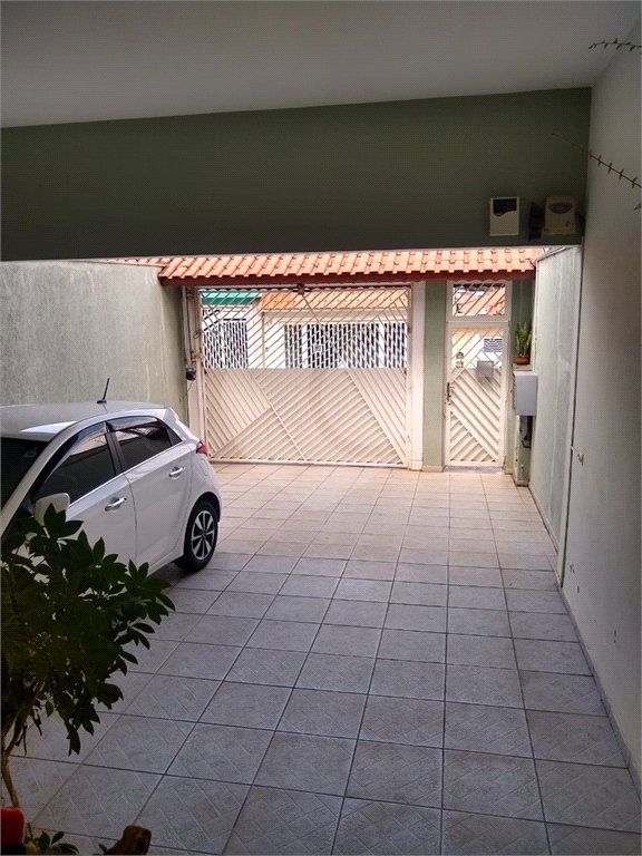 Sobrado à venda com 3 suítes em Vila Nivi, São Paulo, SP