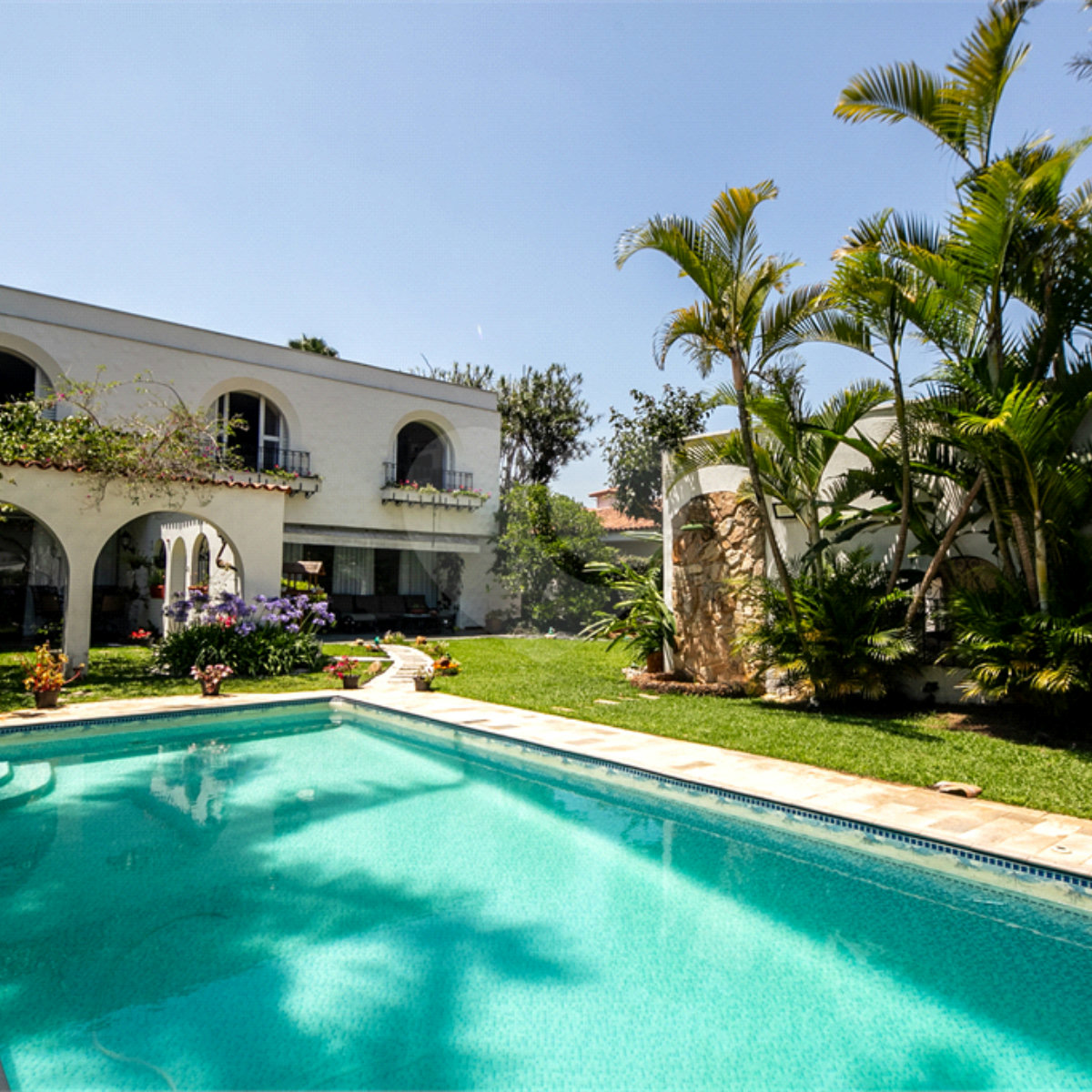 Casa à venda com 4 quartos, sendo 2 suítes,  em Interlagos, São Paulo, SP
