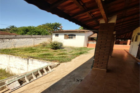 Chácara à venda com 5 quartos, sendo 3 suítes, em Chácaras Fernão Dias, Atibaia, SP