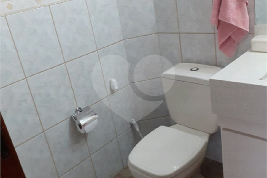 Sobrado à venda com 3 quartos, sendo 1 suíte, em Vila Nova Cachoeirinha, São Paulo, SP