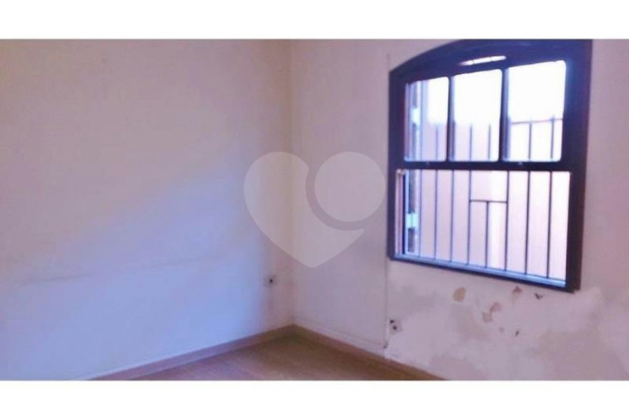 Sobrado à venda com 3 quartos, sendo 1 suíte, em Parada Inglesa, São Paulo, SP