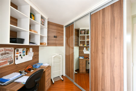 Apartamento à venda com 3 quartos, sendo 1 suíte,  em Chácara Inglesa, São Paulo, SP