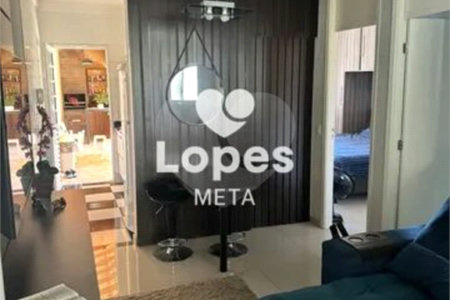 Casa à venda com 2 quartos, sendo 1 suíte, no condomínio Residencial Casa Bella, Jacareí - SP