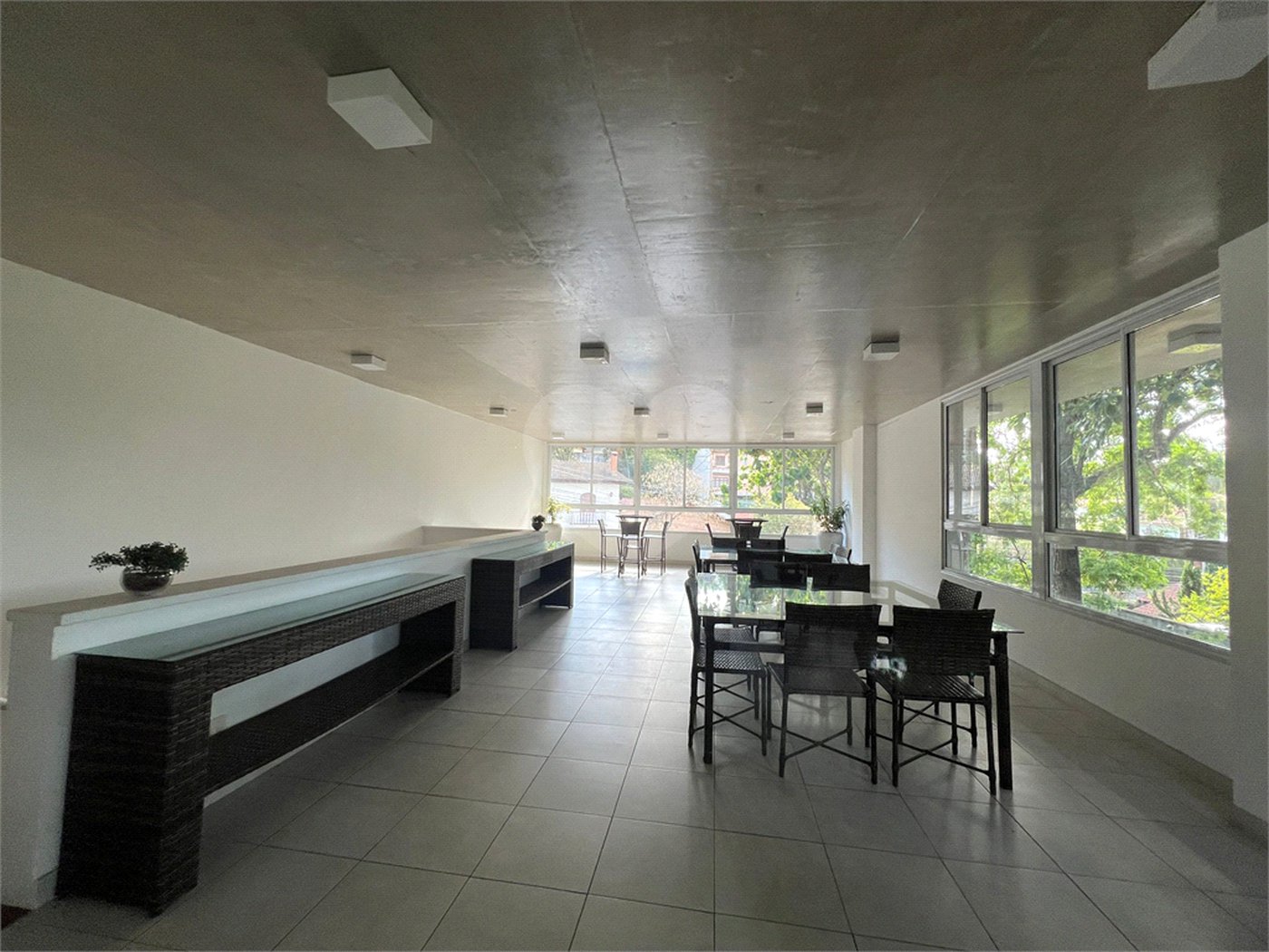 Casa à venda com 4 quartos, sendo 3 suítes,  no condomínio Domus, São Paulo - SP