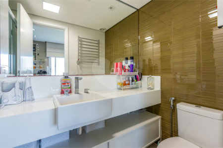 Apartamento à venda com 3 quartos, sendo 1 suíte, em Chácara Santo Antônio, São Paulo, SP