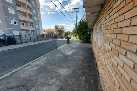 Casa à venda com 2 quartos, sendo 1 suíte, em Vila Barão, Sorocaba, SP