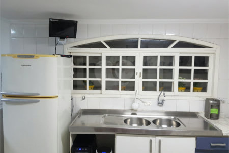 Sobrado à venda com 3 quartos, sendo 1 suíte, em Jardim Caravelas, São Paulo, SP